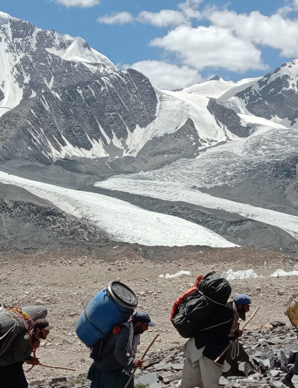 Tirchmir Base Camp Trek