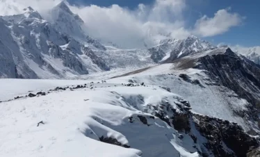 Hunza Patundas Trek