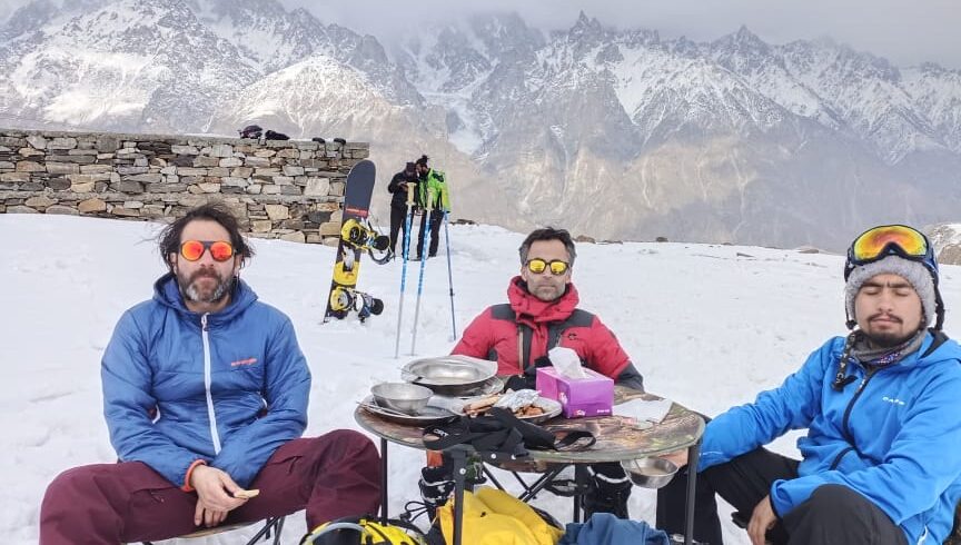 Ski in Nagar Khas
