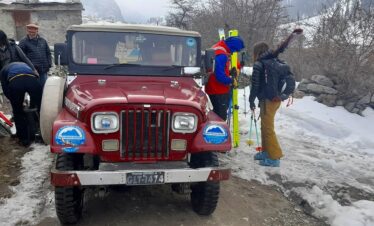 SKI IN NALTAR VALLEY: