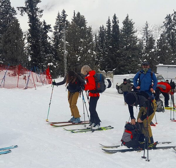 SKI IN NALTAR VALLEY:
